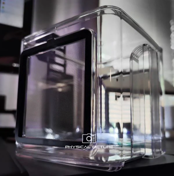 Premium Acrylic Fish Isolation Box - Image 2